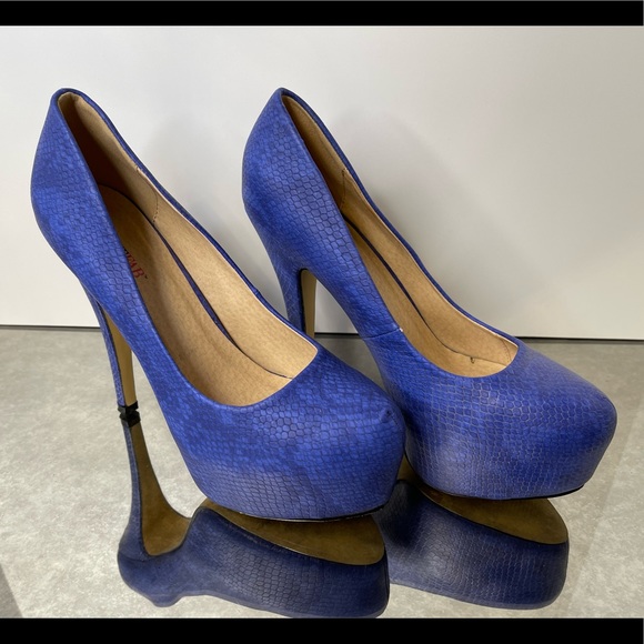 JustFab Blue High Heels Size 9 - Picture 11 of 13